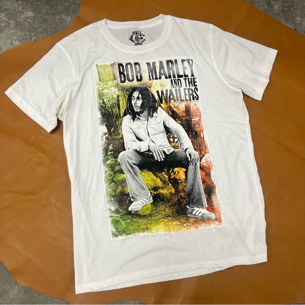 Bob Marley and The Wailers Graphic T-Shirt Men’s XL
